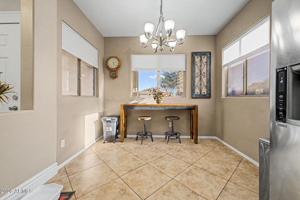 Image 12 of property listing at 17082 W NORTHAMPTON Road, Surprise, AZ 85374