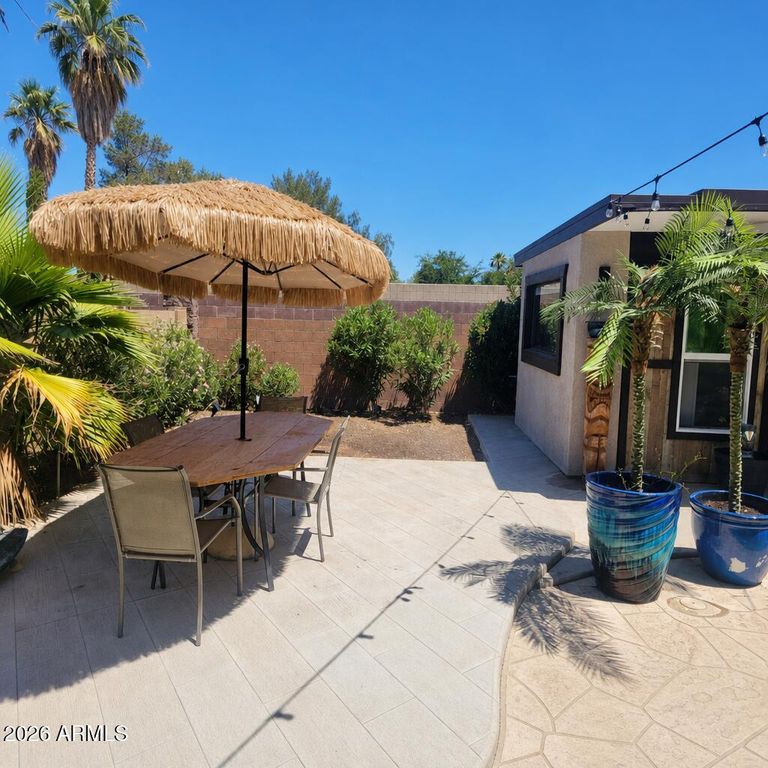 Image 47 of property listing at 17082 W NORTHAMPTON Road, Surprise, AZ 85374
