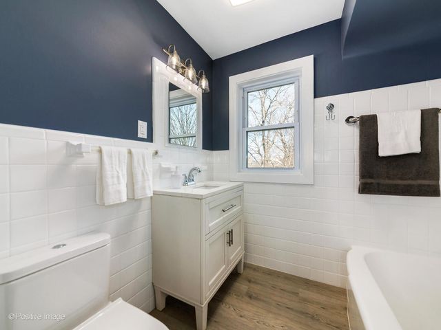 1701 N Sayre Avenue, Chicago, IL 60707