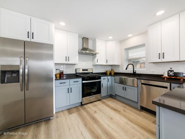 1701 N Sayre Avenue, Chicago, IL 60707