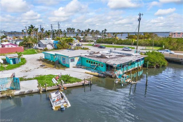 4520 and 4530 Pine Island RD NW, Matlacha, FL 33993