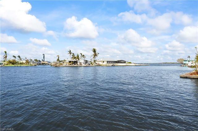 4520 and 4530 Pine Island RD NW, Matlacha, FL 33993