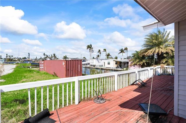 4520 and 4530 Pine Island RD NW, Matlacha, FL 33993