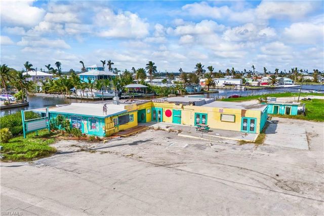 4520 and 4530 Pine Island RD NW, Matlacha, FL 33993