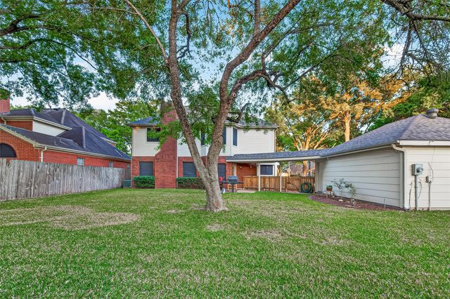 1422 N Yegua River Circle, Sugar Land, TX 77478