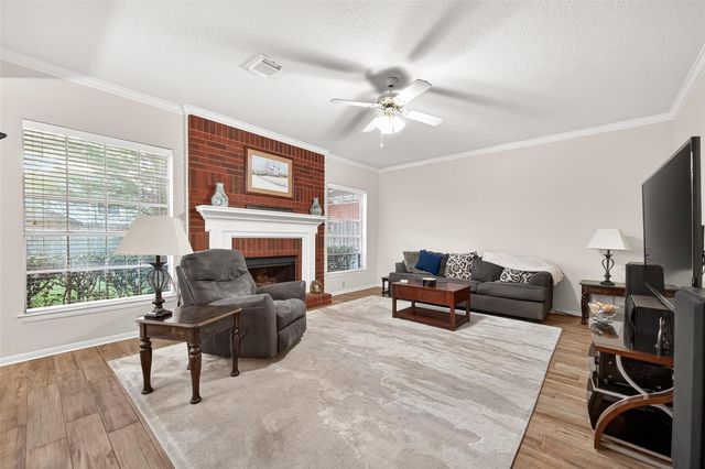 1422 N Yegua River Circle, Sugar Land, TX 77478