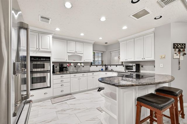 1422 N Yegua River Circle, Sugar Land, TX 77478