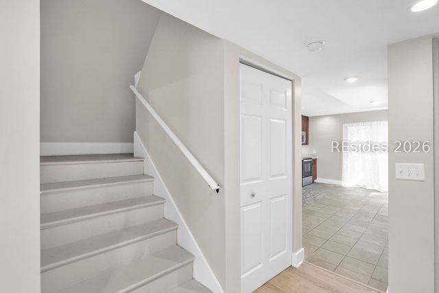 90 Gloucester Rd Apt 1102, Hilton Head Island, SC 29928