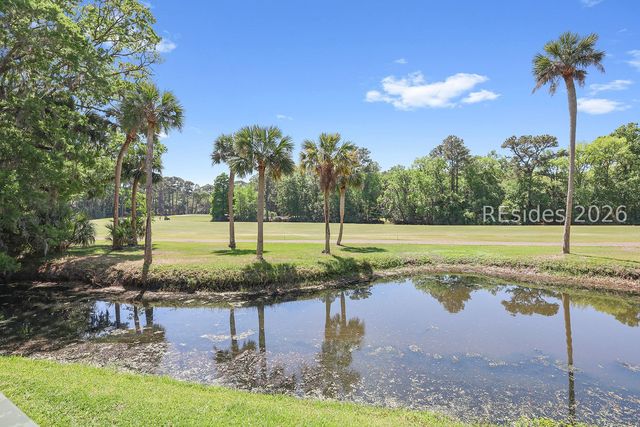 90 Gloucester Rd Apt 1102, Hilton Head Island, SC 29928