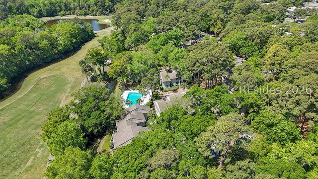 90 Gloucester Rd Apt 1102, Hilton Head Island, SC 29928