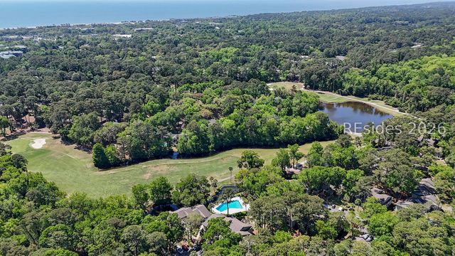 90 Gloucester Rd Apt 1102, Hilton Head Island, SC 29928