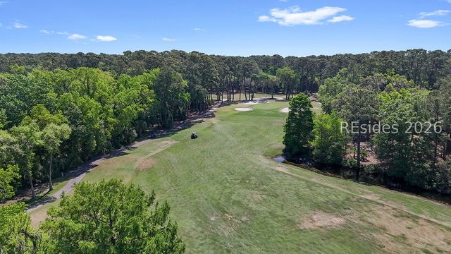 90 Gloucester Rd Apt 1102, Hilton Head Island, SC 29928