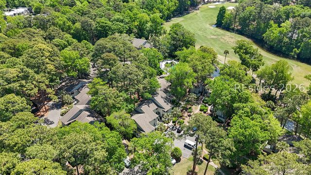 90 Gloucester Rd Apt 1102, Hilton Head Island, SC 29928