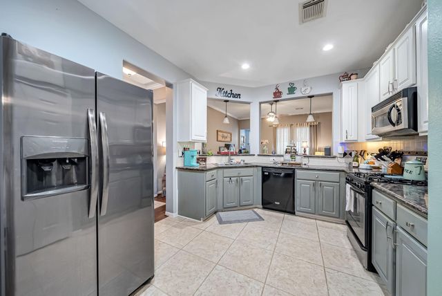4703 Park Trail Lane, Pasadena, TX 77505