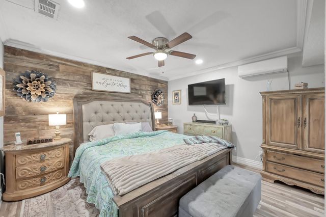 281 N Shady Oaks Drive, Point Blank, TX 77364