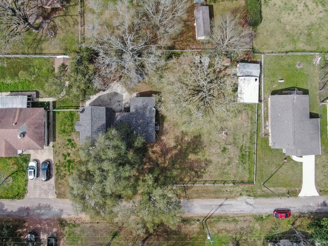 281 N Shady Oaks Drive, Point Blank, TX 77364