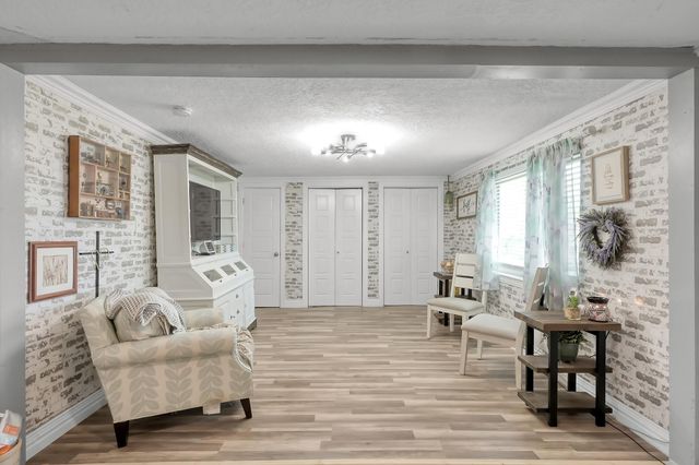 281 N Shady Oaks Drive, Point Blank, TX 77364