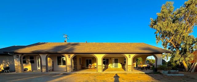 6731 River Rd, Oakdale, CA 95361