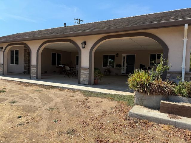 6731 River Rd, Oakdale, CA 95361