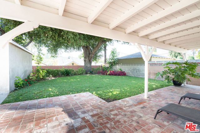 10741 Russett Avenue, Sunland, CA 91040