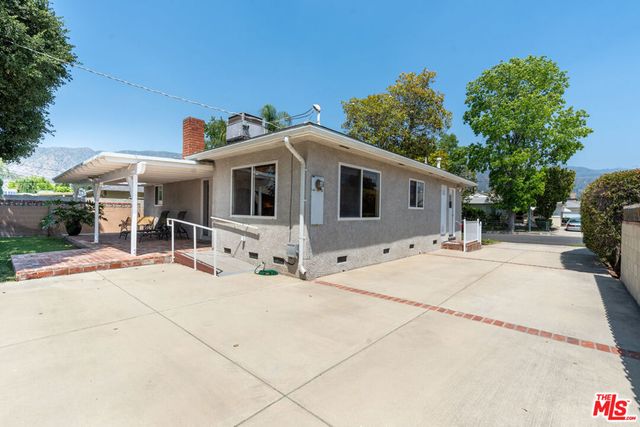 10741 Russett Avenue, Sunland, CA 91040