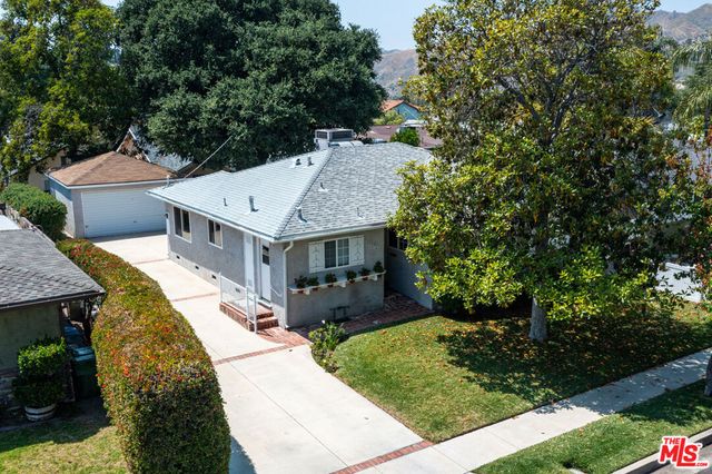 10741 Russett Avenue, Sunland, CA 91040