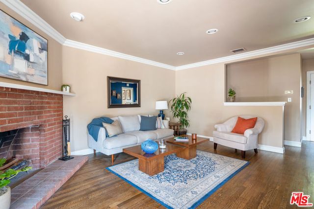 10741 Russett Avenue, Sunland, CA 91040