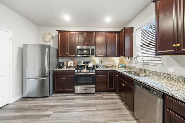 159 Worley Way, Huntsville, TX 77320