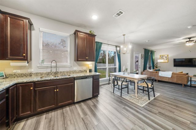 159 Worley Way, Huntsville, TX 77320