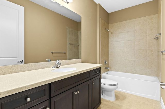 10112 LAKE WALES CIRCLE, Sarasota, FL 34241