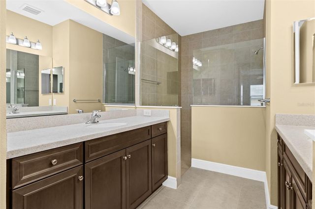 10112 LAKE WALES CIRCLE, Sarasota, FL 34241