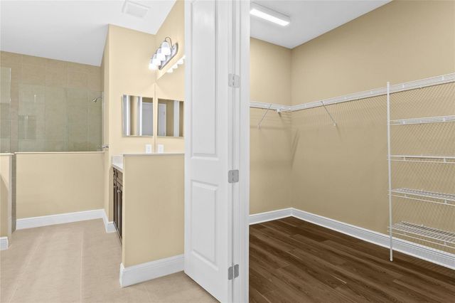 10112 LAKE WALES CIRCLE, Sarasota, FL 34241