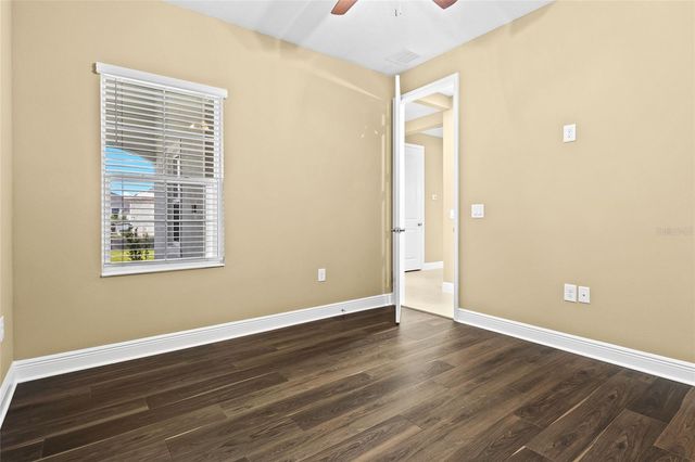 10112 LAKE WALES CIRCLE, Sarasota, FL 34241