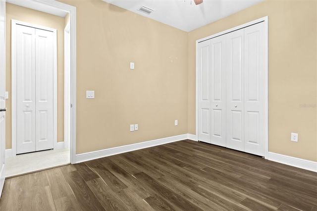 10112 LAKE WALES CIRCLE, Sarasota, FL 34241