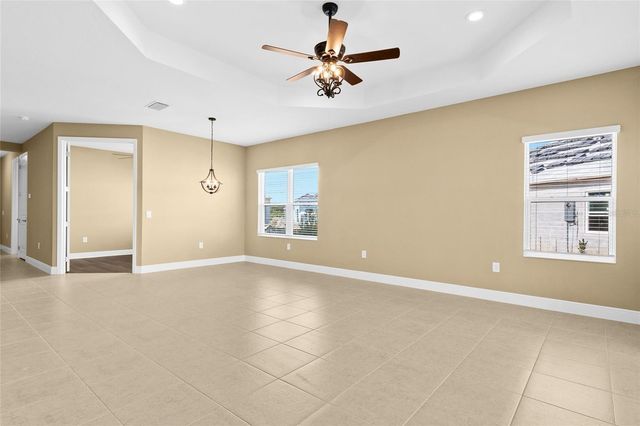 10112 LAKE WALES CIRCLE, Sarasota, FL 34241