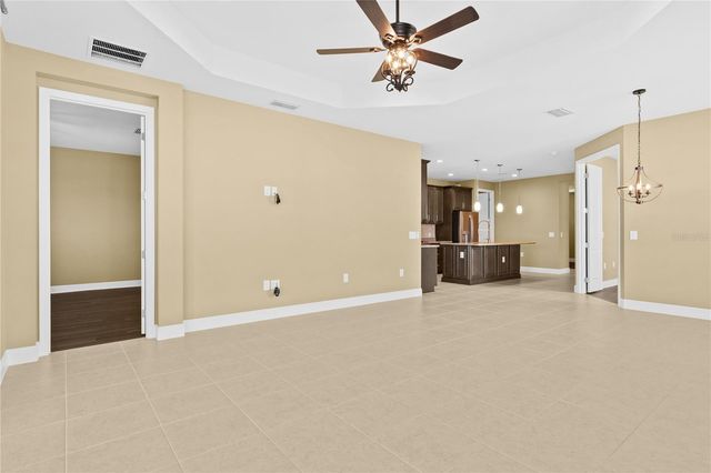 10112 LAKE WALES CIRCLE, Sarasota, FL 34241