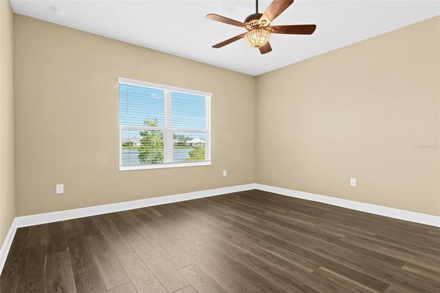 10112 LAKE WALES CIRCLE, Sarasota, FL 34241
