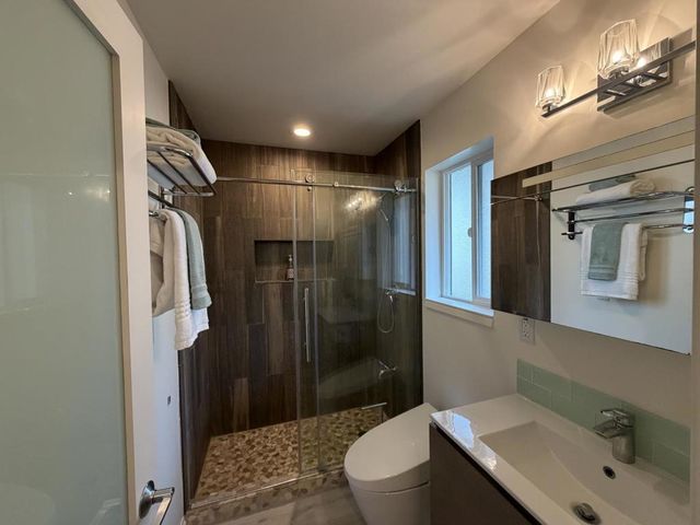 480 E Okeefe Street 206, East Palo Alto, CA 94303