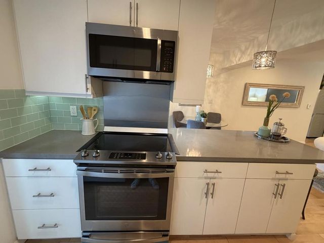 480 E Okeefe Street 206, East Palo Alto, CA 94303