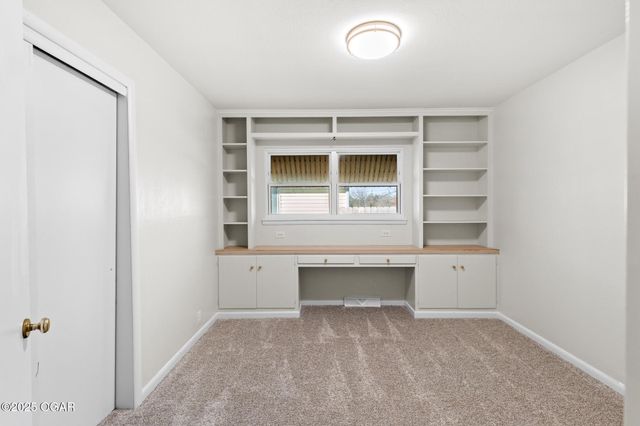 2841 E 14th Street, Joplin, MO 64801