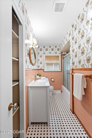 2841 E 14th Street, Joplin, MO 64801