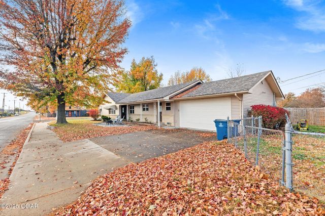 2841 E 14th Street, Joplin, MO 64801