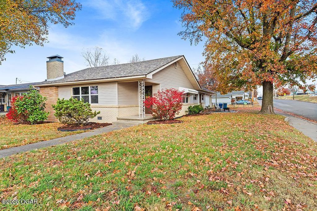 2841 E 14th Street, Joplin, MO 64801