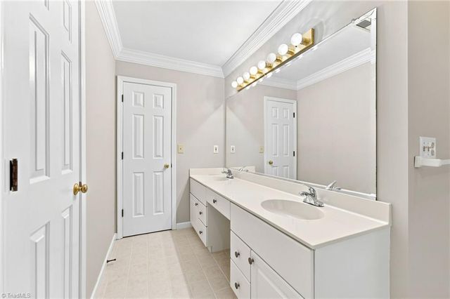 5412 Kingsbridge Road, Winston-salem, NC 27103