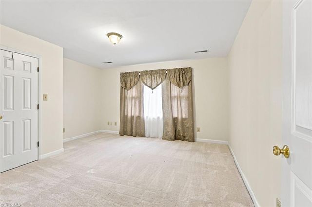 5412 Kingsbridge Road, Winston-salem, NC 27103