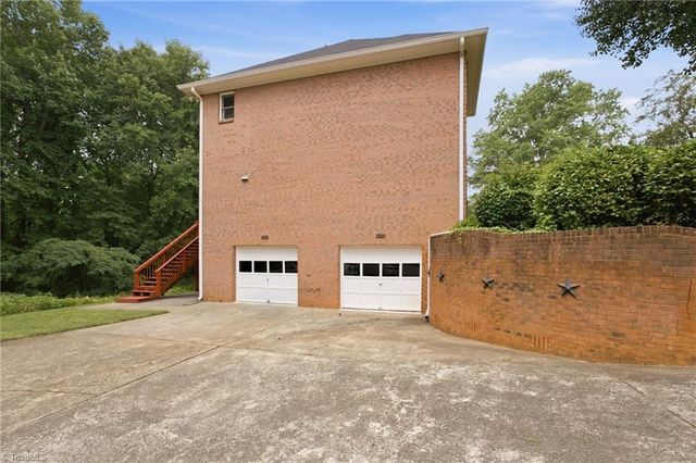 5412 Kingsbridge Road, Winston-salem, NC 27103