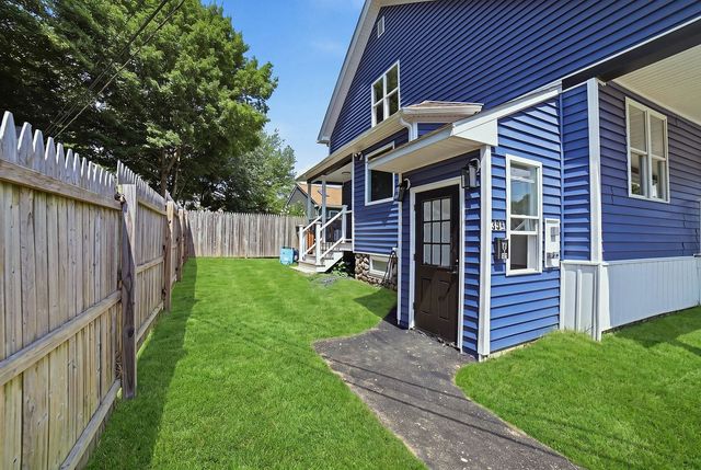 38A Wesleyan St, Shrewsbury, MA 01545