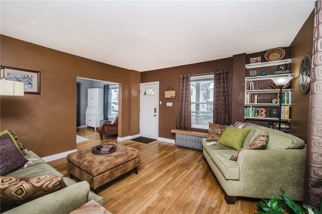 301 8th St, Windber, PA 15963