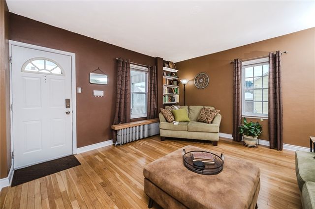 301 8th St, Windber, PA 15963