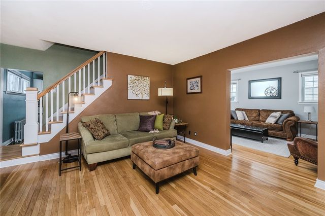 301 8th St, Windber, PA 15963